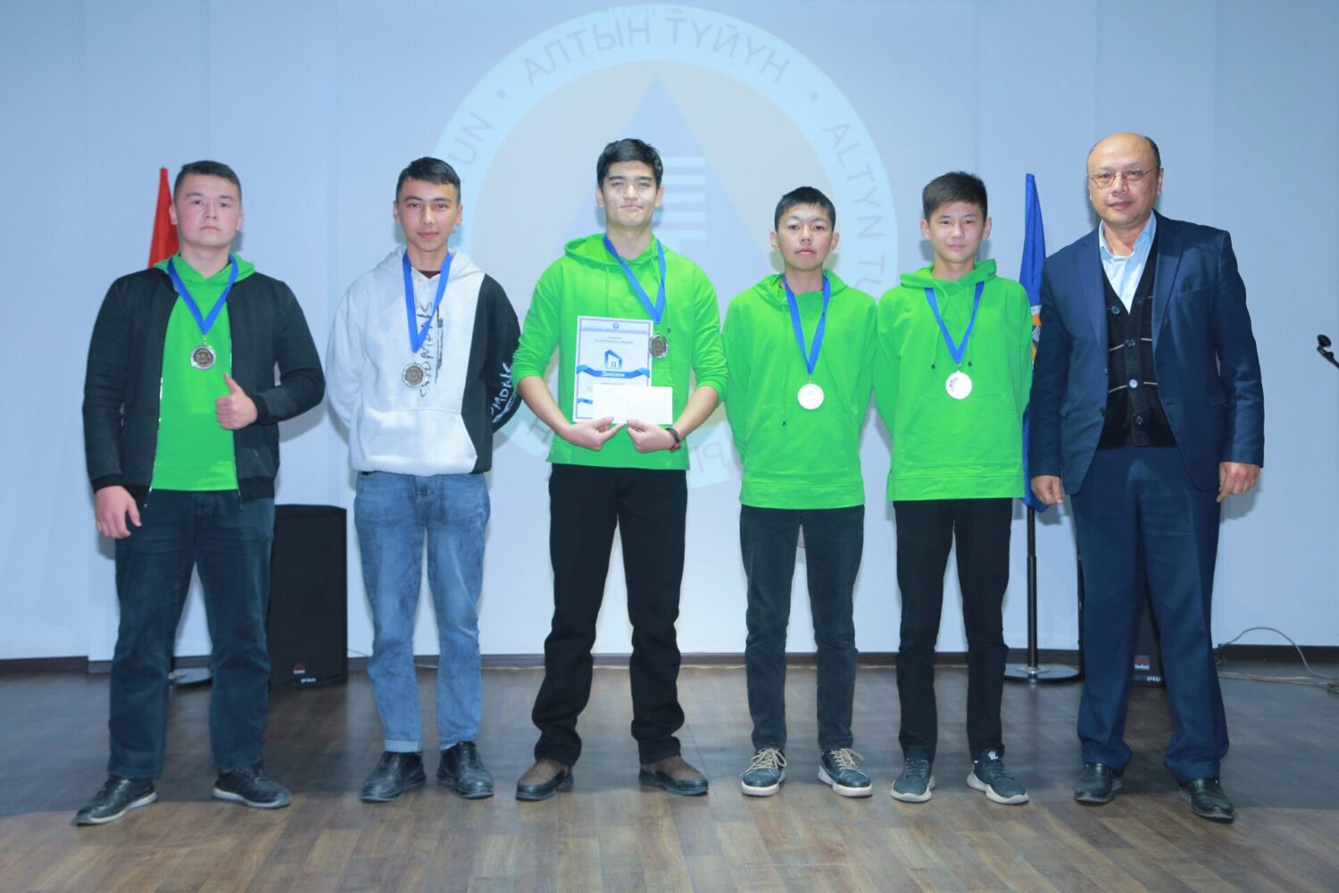 ПРОГРАММИСТЫ БАТКЕНСКОЙ ОБЛАСТИ СТАЛИ ЛУЧШИМИ НА РЕСПУБЛИКАНСКОМ ХАКАТОНЕ