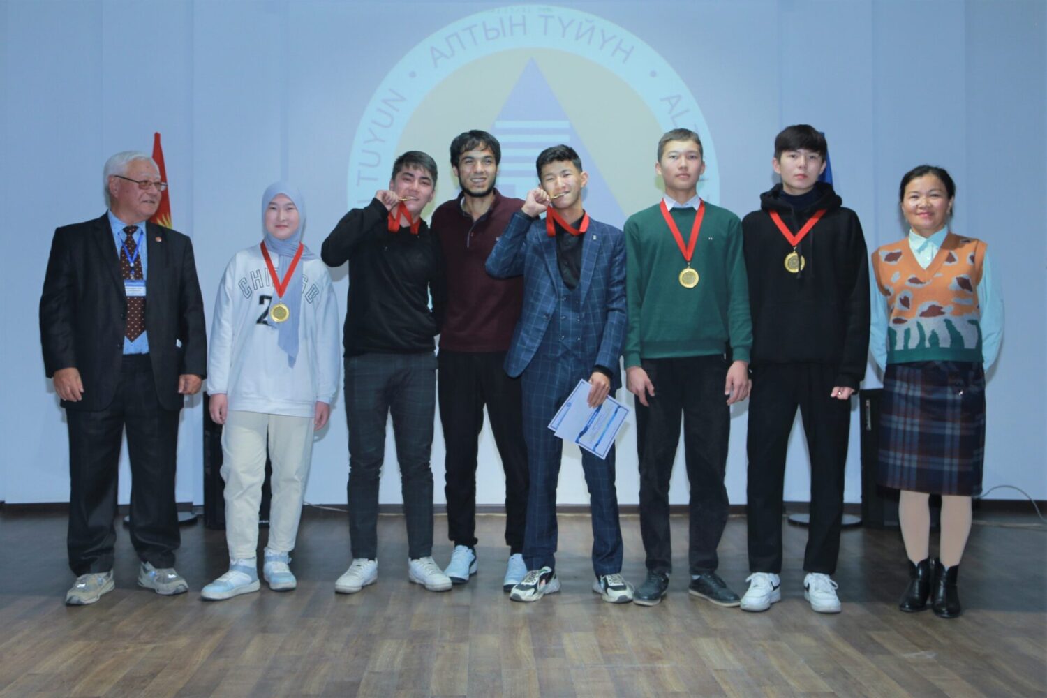 ПРОГРАММИСТЫ БАТКЕНСКОЙ ОБЛАСТИ СТАЛИ ЛУЧШИМИ НА РЕСПУБЛИКАНСКОМ ХАКАТОНЕ