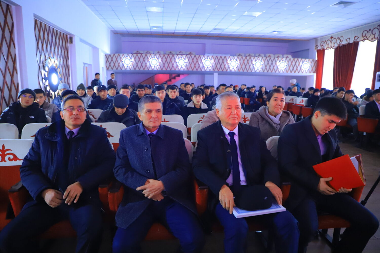 ЭНЕРГЕТИКТЕР КҮНҮ ОШТУДА БЕЛГИЛЕНДИ