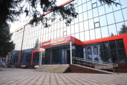 ОШМУ: КЕЛЕЧЕГИБИЗДИ ӨЗҮБҮЗ АНЫКТАЙБЫЗ