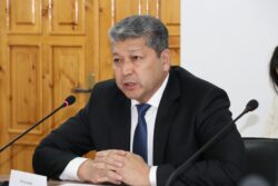 БОЛЕЕ 400 ШКОЛ И 100 БИБЛИОТЕК ПОЛУЧАТ 272 ТЫСЯЧИ ДЕТСКИХ КНИГ