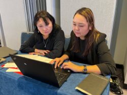 МИНИСТРЛИК ӨНӨКТӨШТӨР МЕНЕН БИЛИМ БЕРҮҮНҮ ТРАНСФОРМАЦИЯЛОО ҮЧҮН ЧЕЧИМДЕРДИ ТАЛКУЛООДО