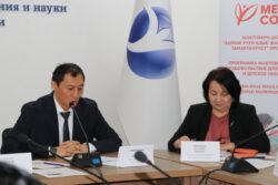 БОЛЕЕ 400 ШКОЛ И 100 БИБЛИОТЕК ПОЛУЧАТ 272 ТЫСЯЧИ ДЕТСКИХ КНИГ