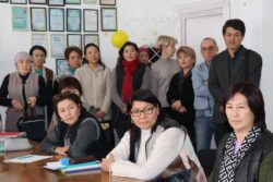 УЛАНБЕК МАМБЕТАКУНОВ ПОСЕТИЛ ШКОЛУ-КОМПЛЕКС «БИЛИМ-ОРДО»