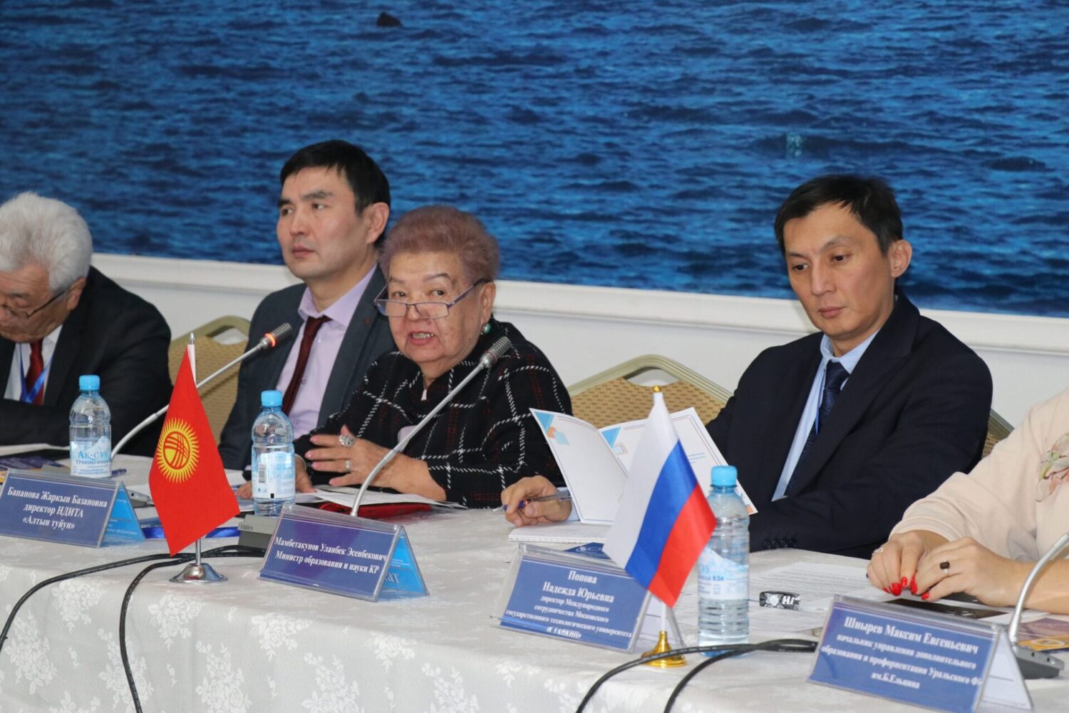 КМШ АДИСТЕРИ БИЛИМ БЕРҮҮНҮ МОДЕРНИЗАЦИЯЛООНУ ТАЛКУУЛООДО