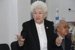 “КЫРГЫЗ ЖАЗУУЧУЛАРЫ ЖАНА ЧЫҢГЫЗ АЙТМАТОВ”