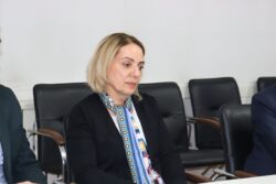 ИНӨНҮ УНИВЕРСИТЕТИ КЫРГЫЗСТАНДЫН ЖОЖдору МЕНЕН КЫЗМАТТАШУУГА КЫЗЫКДАР