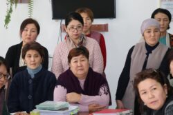 УЛАНБЕК МАМБЕТАКУНОВ ПОСЕТИЛ ШКОЛУ-КОМПЛЕКС «БИЛИМ-ОРДО»