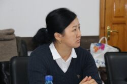 ПЕДАГОГДОР МЕКТЕПКЕ ЧЕЙИНКИ БИЛИМ БЕРҮҮНҮН НАТЫЙЖАЛУУЛУГУН ЖОГОРУЛАТУУ ЫКМАЛАРЫН ТАЛКУУЛАШТЫ