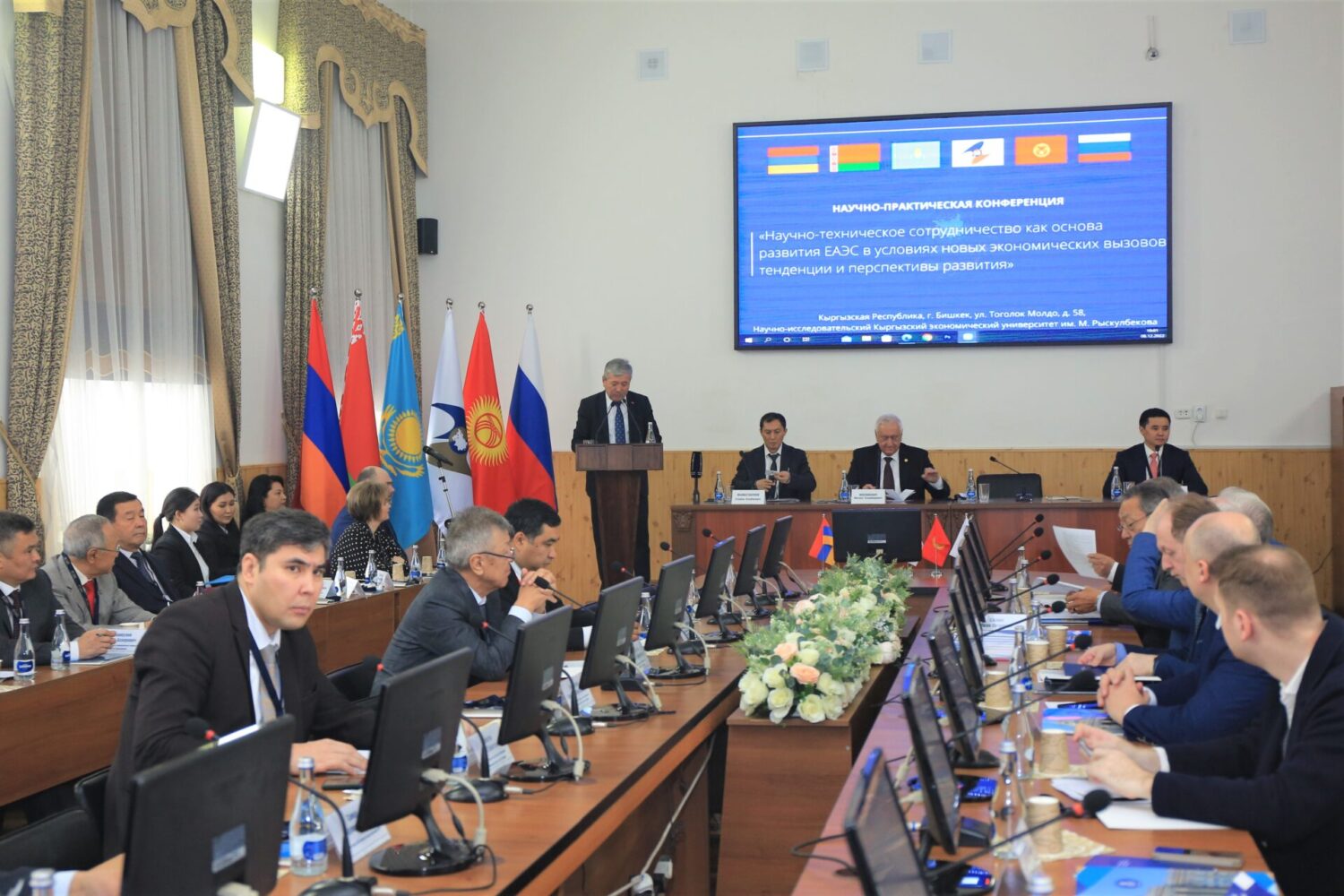 ЕАЭБдин БИЛИМ МЕЙКИНДИГИН КАЛЫПТАНДЫРУУДА ИИУКЭУнун РОЛУ