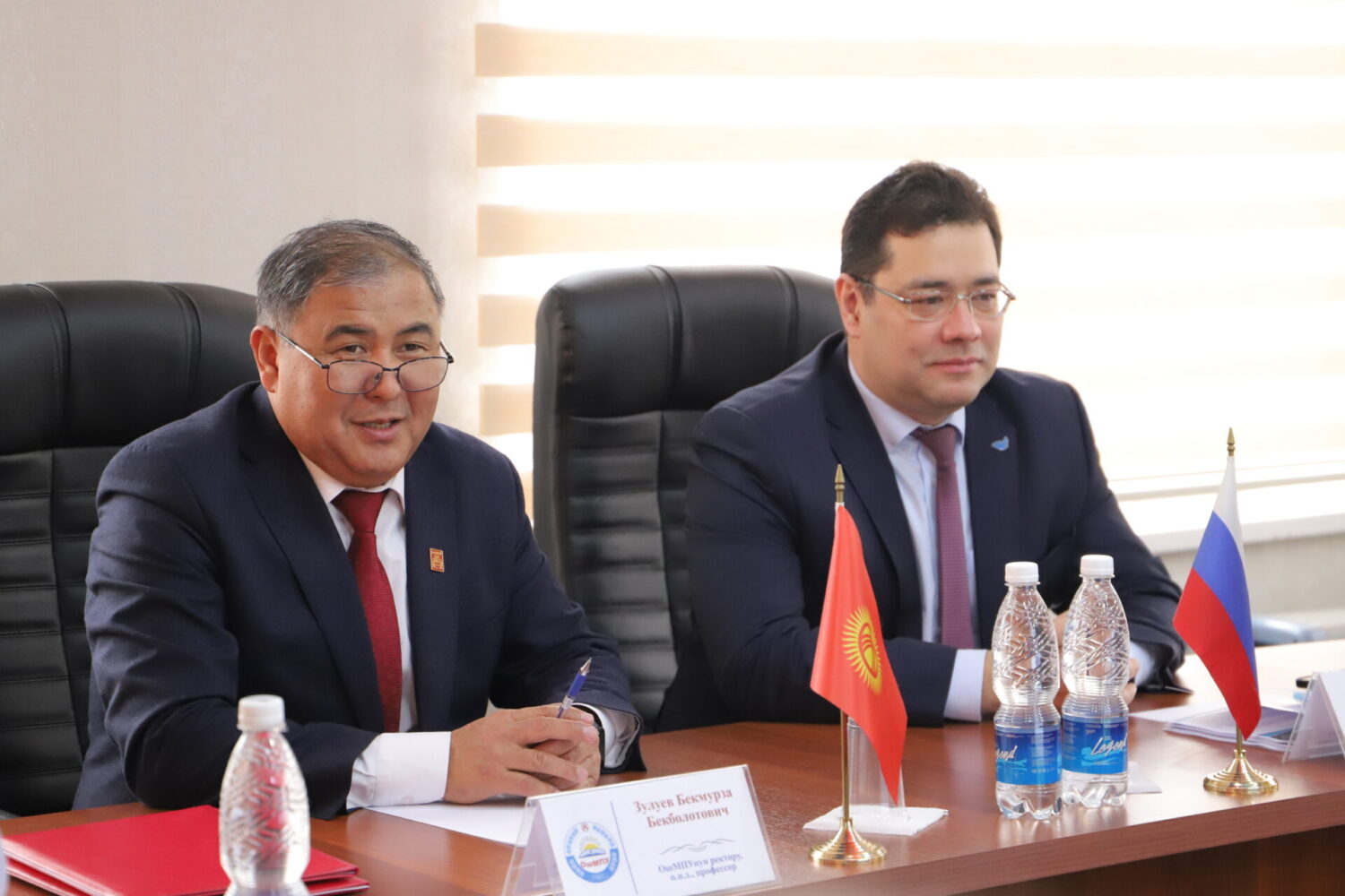 ОШМПУ МЕНЕН БГПУ ЖАҢЫ КЫЗМАТТАШУУГА КОЛ КОЙДУ