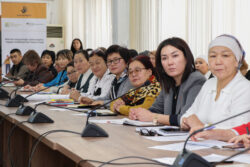 ПЕДАГОГДОР ТАРБИЯ ЖАНА ЗОМБУЛУКТУН АЛДЫН АЛУУ МАСЕЛЕЛЕРИН ТАЛКУУЛАШТЫ