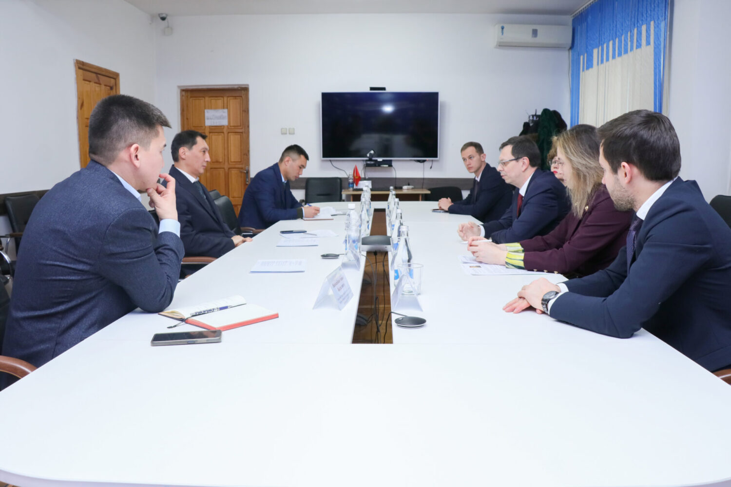 ИЛИМИЙ ИЗИЛДӨӨ ДОЛБООРЛОРУН ИШКЕ АШЫРУУ ТАЛКУУЛАНДЫ