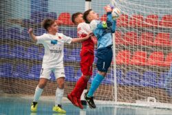 ПИТЕРДЕГИ МЕКЕНДЕШТЕР МЭЭРИМГЕ МУКТАЖ БАЛДАРГА КОЛ СУНДУ