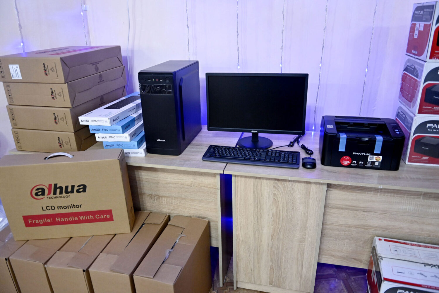 НУРЛАНБЕК ШАКИЕВ: «БИРГЕЛИКТЕ БИЛИМГЕ УМТУЛГАНДА ГАНА ИЙГИЛИККЕ ЖЕТИШЕ АЛАБЫЗ»