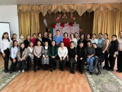 ОКУУЧУЛАРГА ЖАҢЫЧА КӨЗ КАРАШТА БИЛИМ, ТАРБИЯ БЕРҮҮ