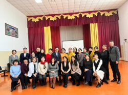 ОКУУЧУЛАРГА ЖАҢЫЧА КӨЗ КАРАШТА БИЛИМ, ТАРБИЯ БЕРҮҮ