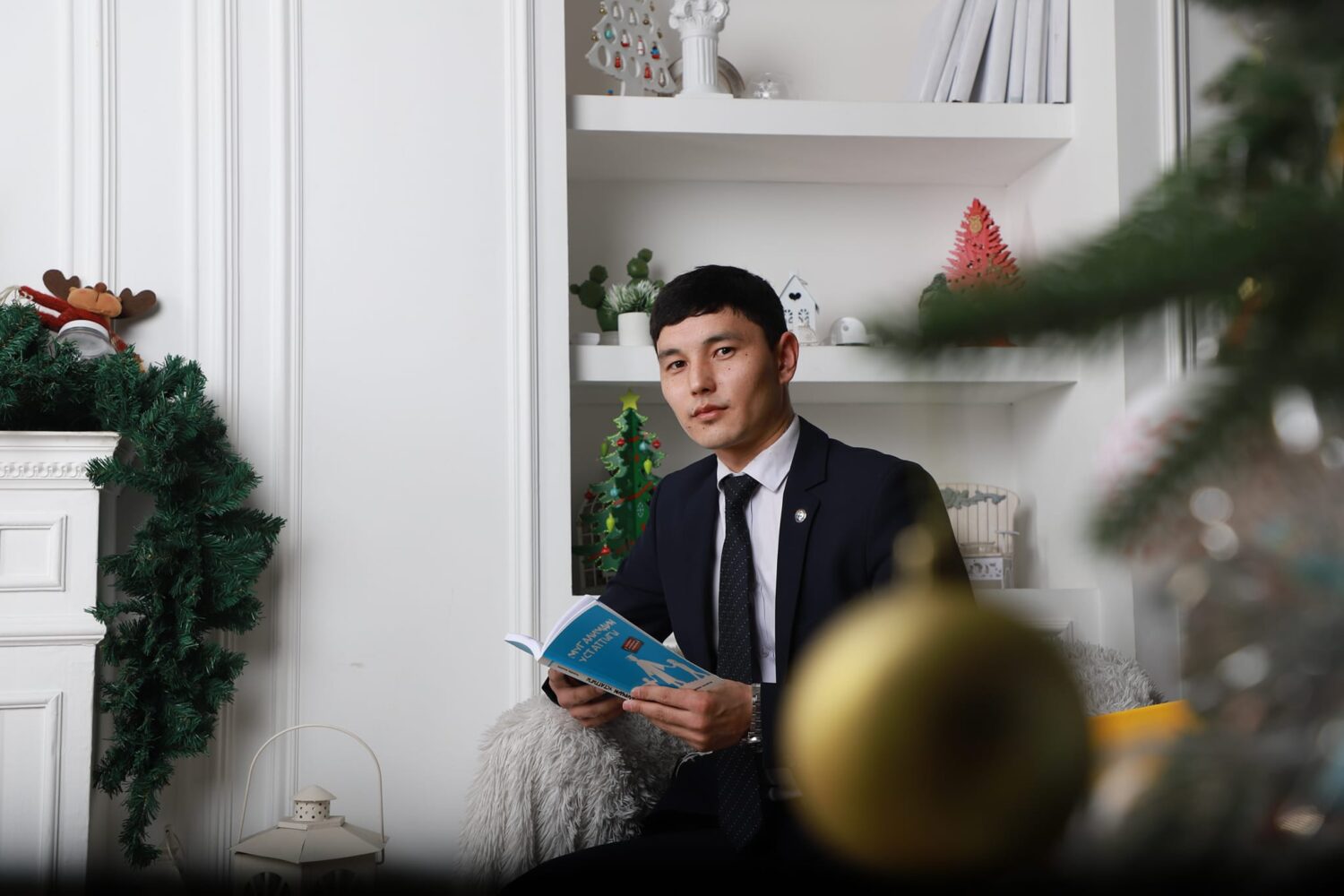 ОКУУЧУЛАРГА ЖАҢЫЧА КӨЗ КАРАШТА БИЛИМ, ТАРБИЯ БЕРҮҮ