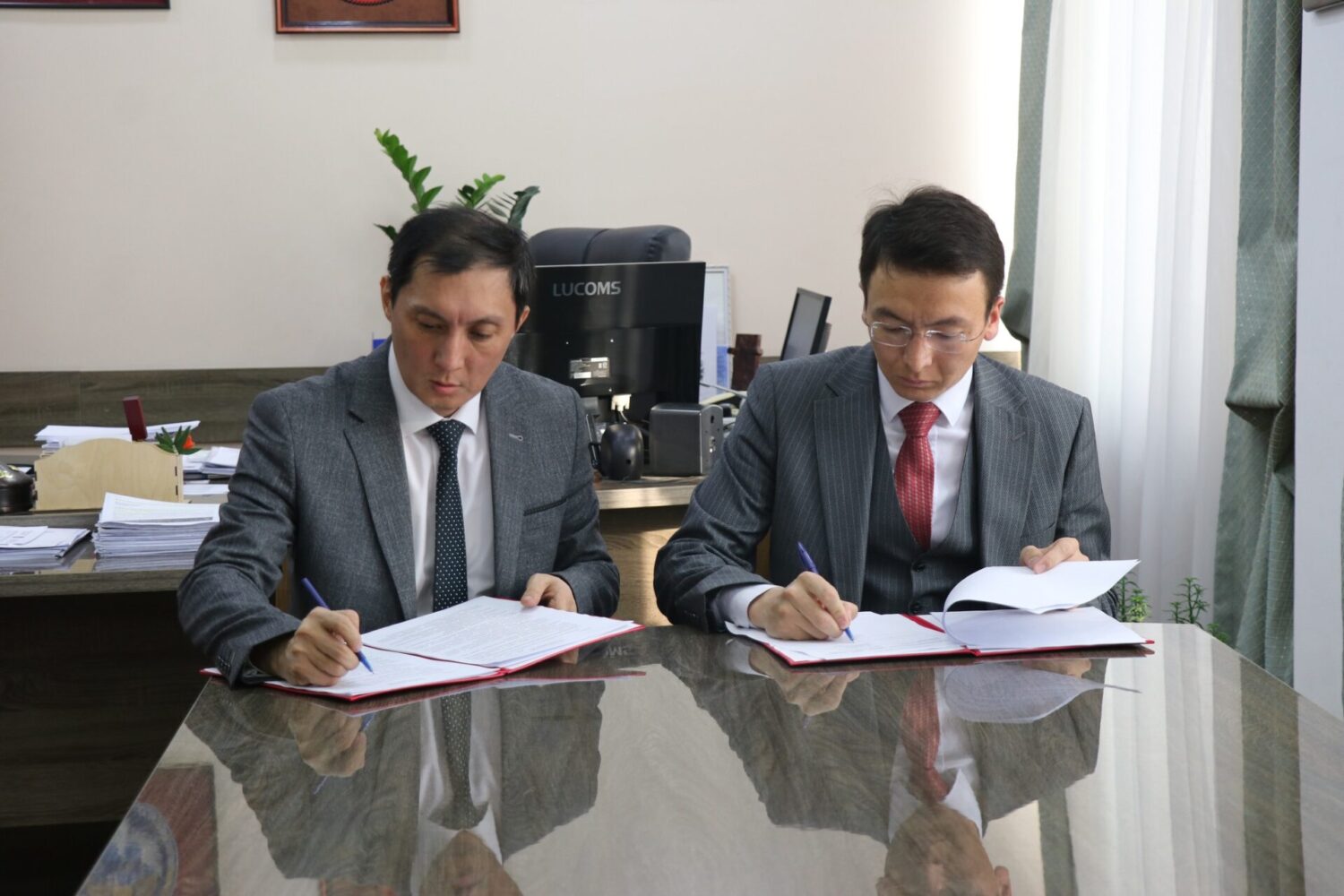 МИНИСТРЛИК МЕНЕН “ЫЙМАН” КООМДУК ФОНДУ КЫЗМАТТАШУУ ЖӨНҮНДӨ МЕМОРАНДУМ ТҮЗДҮ