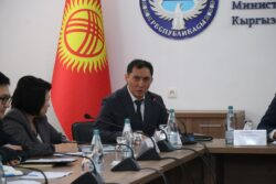 МЕКТЕПКЕ ЧЕЙИНКИ БИЛИМ БЕРҮҮ: ЧЕНЕМДИК КАРЖЫЛОО, ВАУЧЕР ЖАНА СОЦИАЛДЫК ЗАКАЗДЫН ИШКЕ АШЫРЫЛЫШЫ