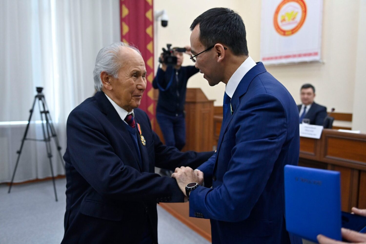 “ЧЫҢГЫЗ АЙТМАТОВ – КЫРГЫЗ -КАЗАК ЭЛИНИН РУХАНИЙ БАЙЛЫГЫ” VII ЭЛ АРАЛЫК ФОРУМУ