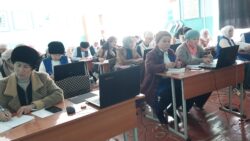 «АЯН» МЕНЕН «БИЛИМ АЗЫГЫ» МУГАЛИМДЕРДИ ОКУТТУ