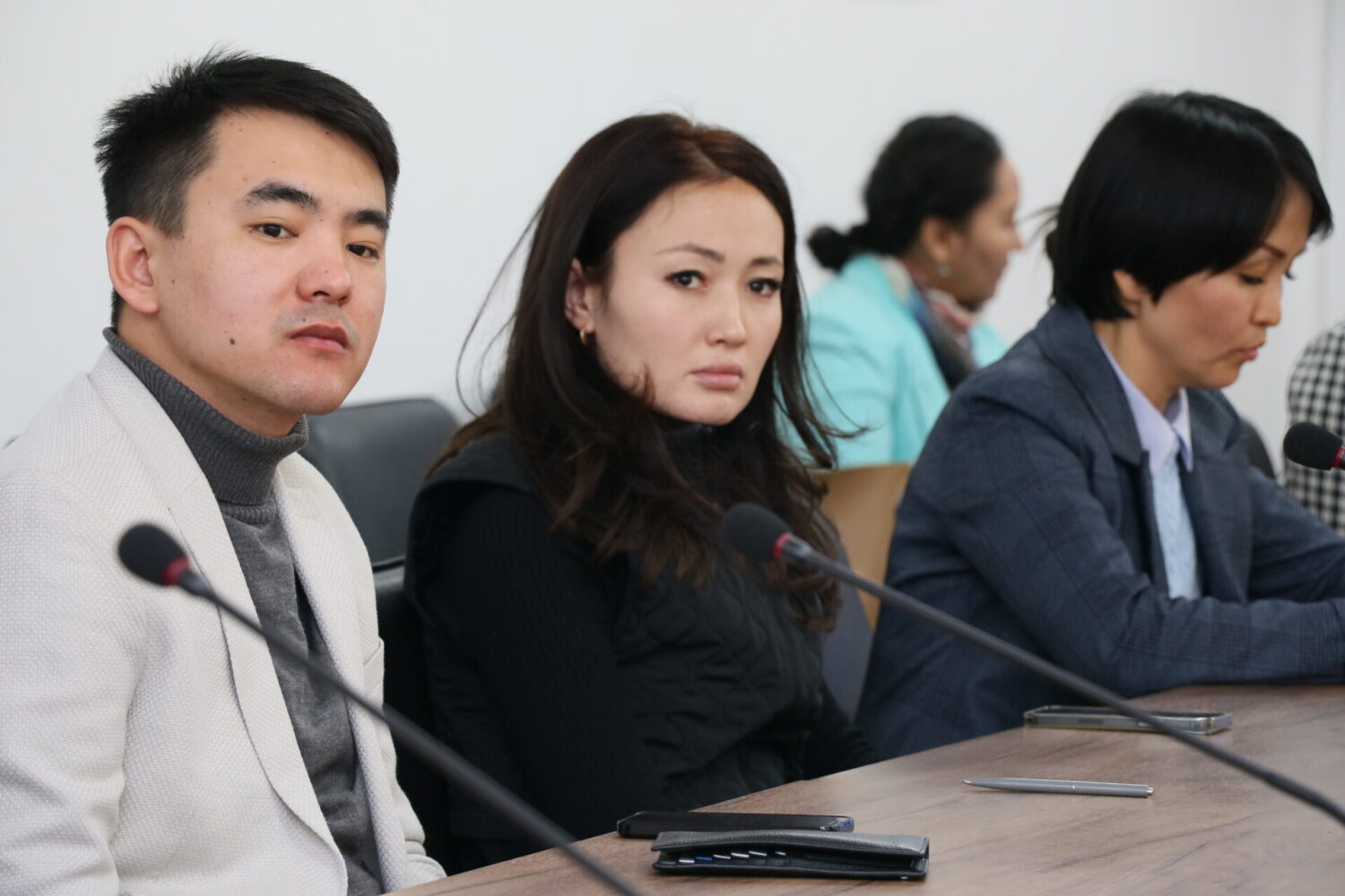 ЖАШ ОКУМУШТУУЛАРДЫН ЖОГОРКУ КЕҢЕШИНИН ТӨРАГАСЫН ШАЙЛОО ӨТТҮ