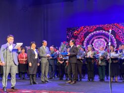 МАМЛЕКЕТТИК ТИЛДИН АЙЛЫГЫ БОЮНЧА ЖЫЙЫНТЫКТООЧУ ИШ-ЧАРА ӨТҮП ЖАТАТ