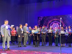 МАМЛЕКЕТТИК ТИЛДИН АЙЛЫГЫ БОЮНЧА ЖЫЙЫНТЫКТООЧУ ИШ-ЧАРА ӨТҮП ЖАТАТ