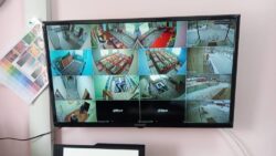 БАЛА БАКЧА 53 МИҢ СОМДУК ЖАБДЫКТАР МЕНЕН КАМСЫЗДАЛДЫ