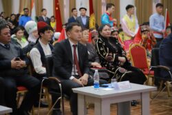 ОШМУДА ЭЛ АРАЛЫК ЭНЕ ТИЛ КҮНҮ БЕЛГИЛЕНДИ