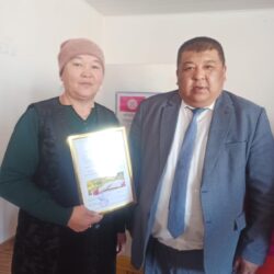 ОЛИМПИАДАНЫН ЖЕҢҮҮЧҮЛӨРҮ СЫЙЛАНДЫ