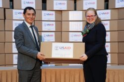 1682 МАМЛЕКЕТТИК МЕКТЕПКЕ “МАТЕМАТИКАЛЫК САНДЫКЧАЛАР” БЕРИЛДИ