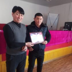 ОЛИМПИАДАНЫН ЖЕҢҮҮЧҮЛӨРҮ СЫЙЛАНДЫ