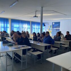 КЕСИПТИК ЛИЦЕЙЛЕРДИН ПЕДАГОГДОРУ ОКУТУУНУН ЭЛЕКТРОНДУК ПЛАТФОРМАЛАРЫН ҮЙРӨНҮҮДӨ