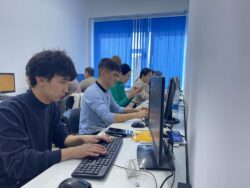 КЕСИПТИК ЛИЦЕЙЛЕРДИН ПЕДАГОГДОРУ ОКУТУУНУН ЭЛЕКТРОНДУК ПЛАТФОРМАЛАРЫН ҮЙРӨНҮҮДӨ