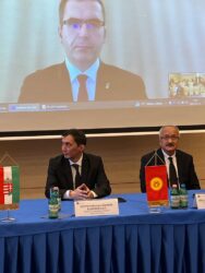 МИНИСТР УЛАНБЕК МАМБЕТАКУНОВГО ОБУДА УНИВЕРСИТЕТИНИН АРДАКТУУ МҮЧӨСҮ НААМЫ ЫЙГАРЫЛДЫ