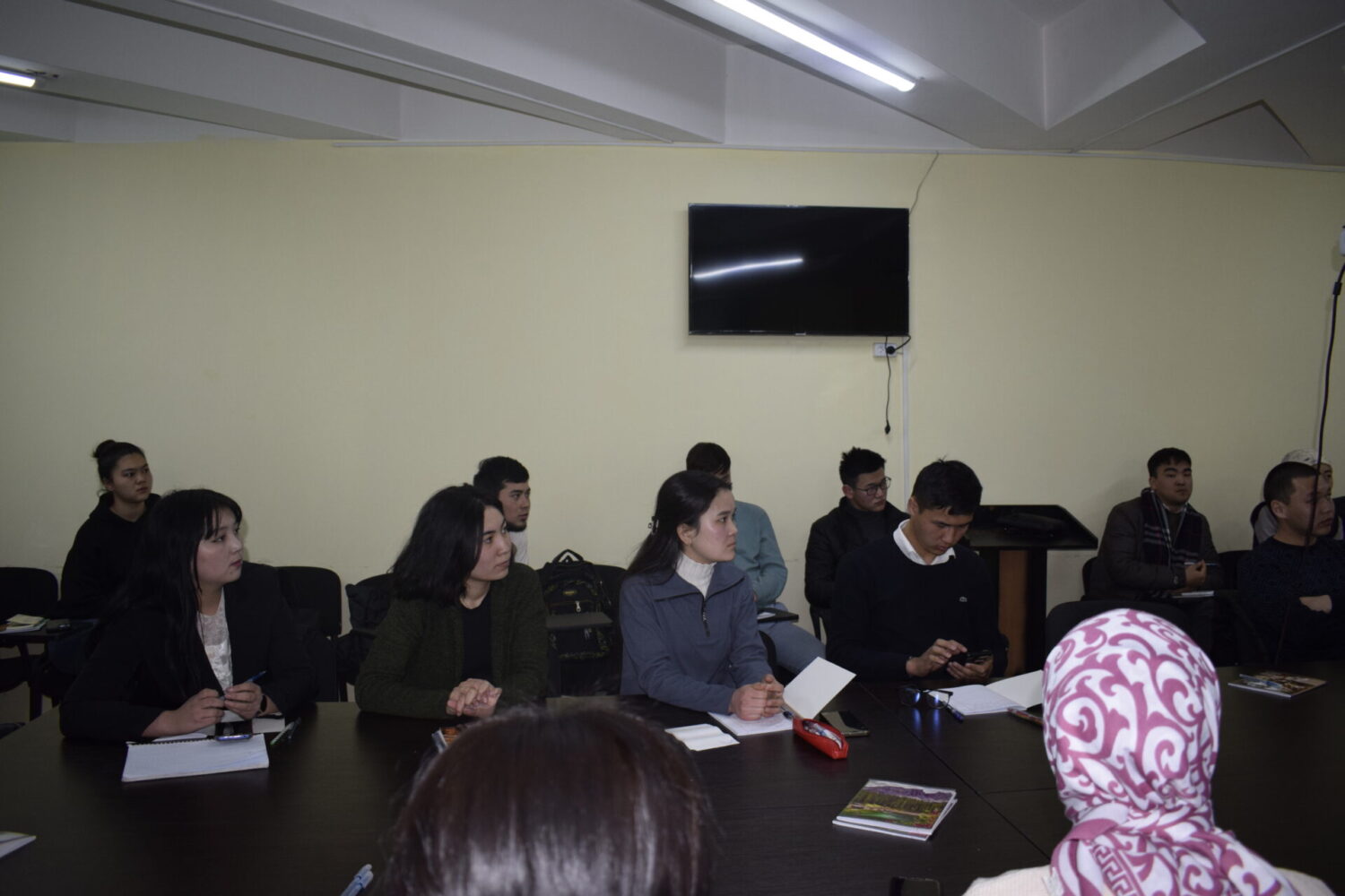 ОШТУДА ЖАРАТМАН СТУДЕНТТЕР ҮЧҮН БИЗНЕС-ТРЕНИНГДЕР БАШТАЛДЫ