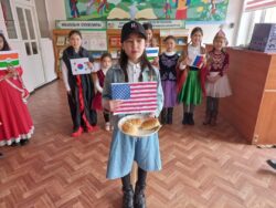 ЭЛ АРАЛЫК ЭНЕ ТИЛ КҮНҮНӨ АРНАЛДЫ