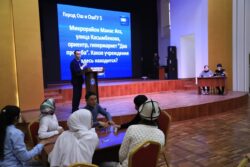 ЧЕТ ӨЛКӨЛҮК СТУДЕНТТЕР АКЫЛ ТАЙМАШЫНДА БЕТТЕШТИ