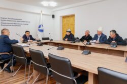 МИНИСТР КАНЫБЕК ИМАНАЛИЕВ ПРОВОДИТ ПРИЁМ ГРАЖДАН