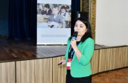 БАШТАЛГЫЧ КЛАССТЫН МУГАЛИМДЕРИН КЕСИПКӨЙЛҮККӨ ДАЯРДОО