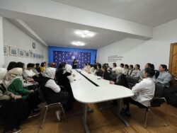 МИНИСТРДИН ОРУН БАСАРЫ ОРОК ОРТО МЕКТЕБИНИН МУГАЛИМДЕРИН КАБЫЛ АЛДЫ