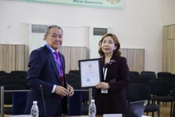 ОКУТУУЧУЛАР БАШТАЛГЫЧ КЛАССТАРДЫН МУГАЛИМДЕРИН ЗАМАНБАП ДАЯРДООНУ ТАЛКУУЛАШТЫ