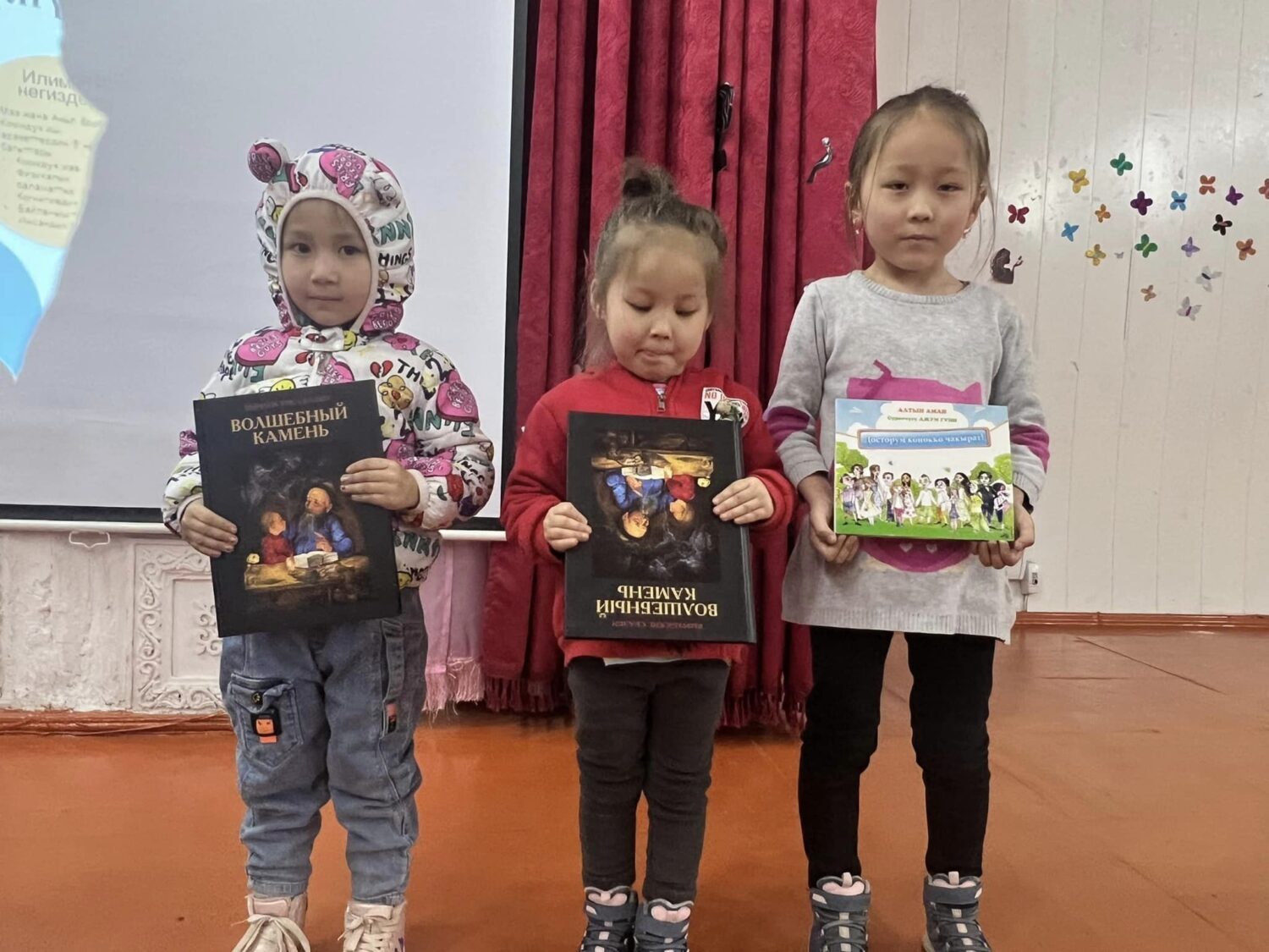 “БЕШКЕ ЧЕЙИН ҮЛГҮР”: АГАРТУУЧУ ЛЕКЦИЯЛАР АЙМАКТАРДА УЛАНУУДА