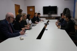 КАНЫБЕК ИМАНАЛИЕВ: “БИЛИМДҮҮ КООМ – ДЕНИ САК ӨЛКӨ”