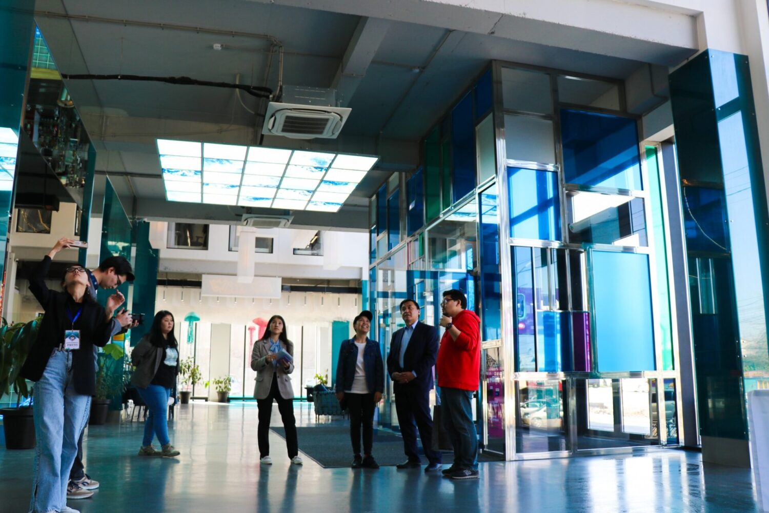 КАНЫБЕК ИМАНАЛИЕВ ПОСЕТИЛ КРЕАТИВНЫЙ ЦЕНТР ОloloPLANET