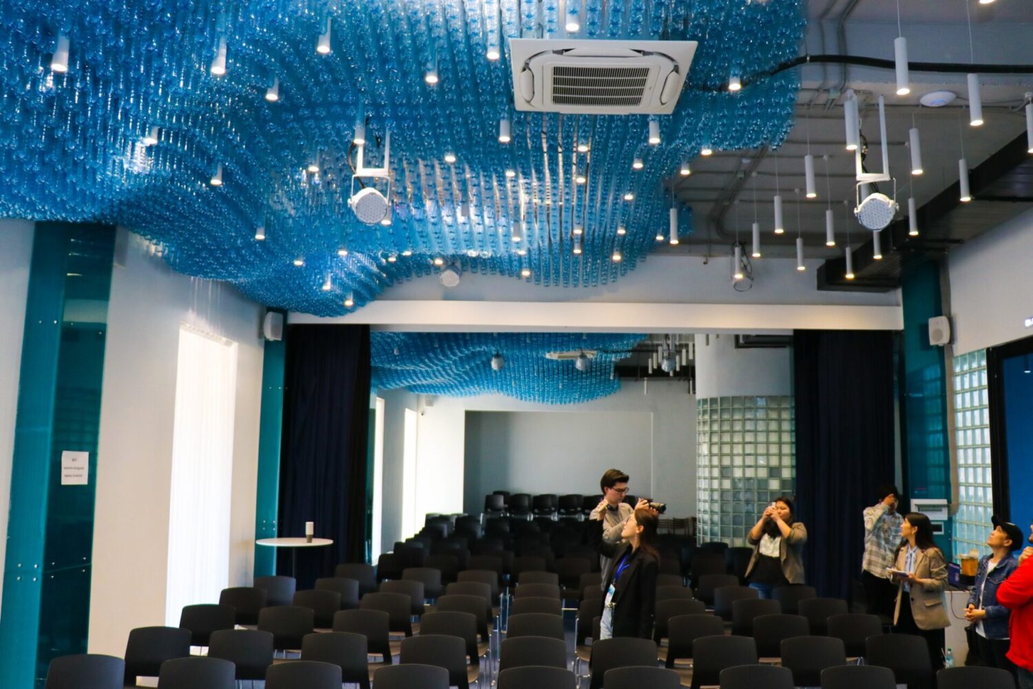 КАНЫБЕК ИМАНАЛИЕВ ПОСЕТИЛ КРЕАТИВНЫЙ ЦЕНТР ОloloPLANET