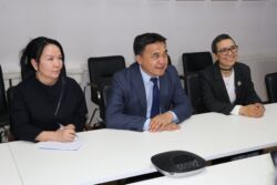 КАНЫБЕК ИМАНАЛИЕВ: “БИЛИМДҮҮ КООМ – ДЕНИ САК ӨЛКӨ”