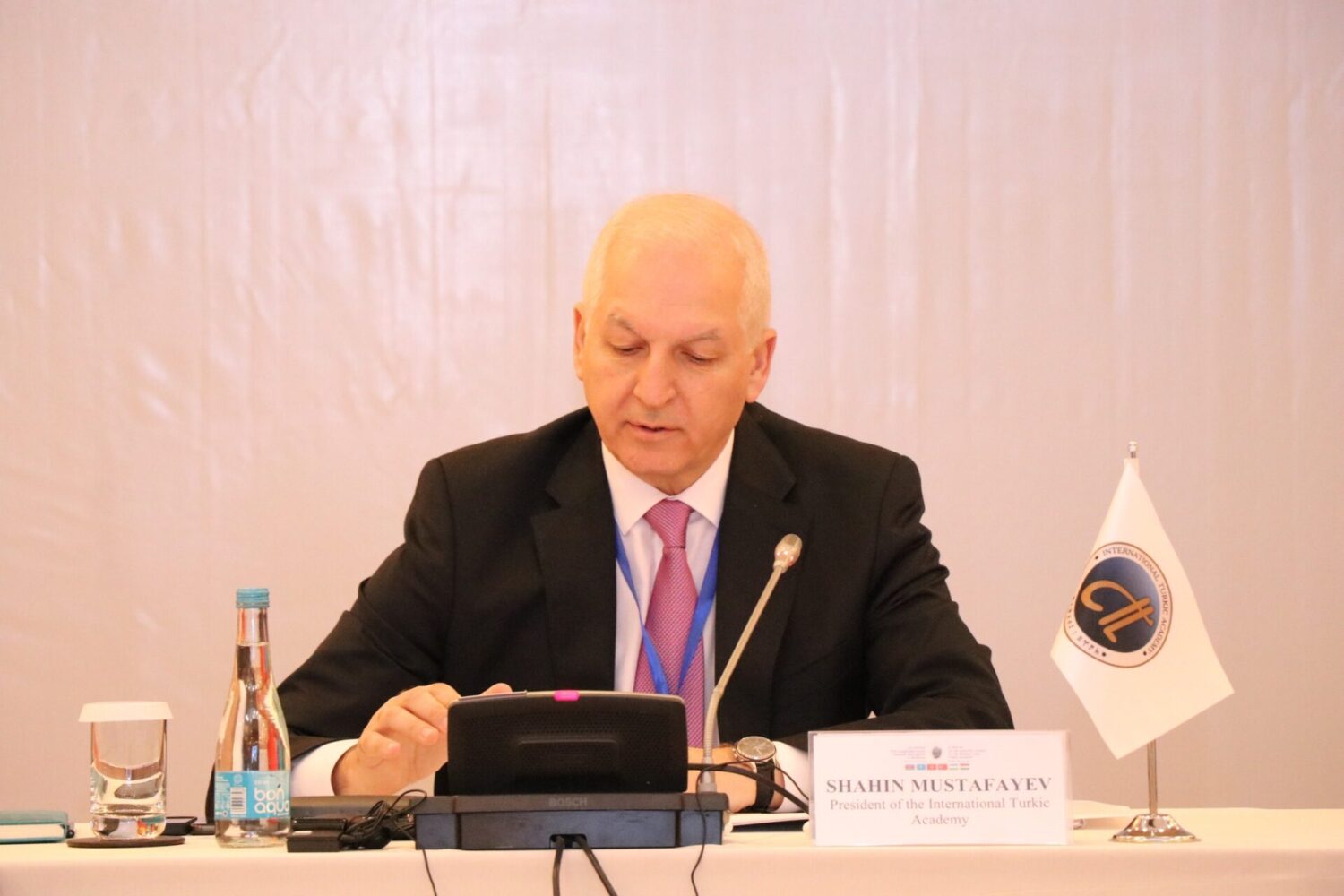 ЭЛ АРАЛЫК ТҮРК АКАДЕМИЯСЫ МОЛДО НИЯЗДЫН 200 ЖЫЛДЫГЫН БЕЛГИЛЕЙТ